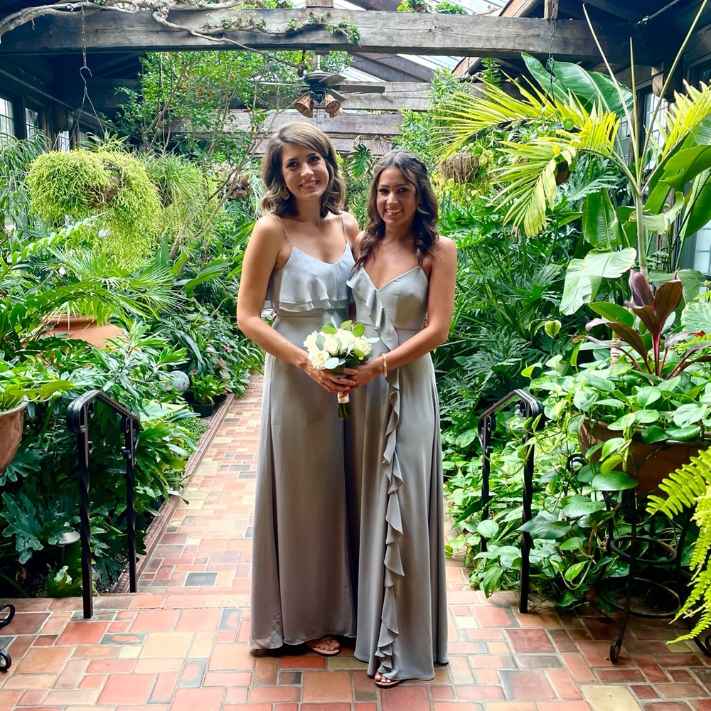 Worn once in excellent condition. Melody Georgette =
754 French Blue